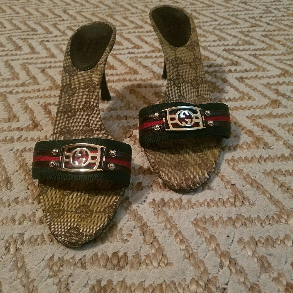 Authentic GUCCI GG Slide Sandal